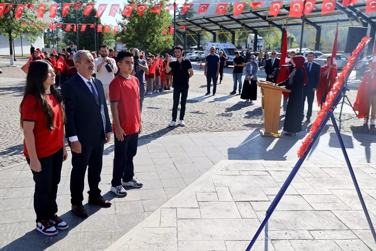 Karabük\'te İlköğretim Haftası Töreni