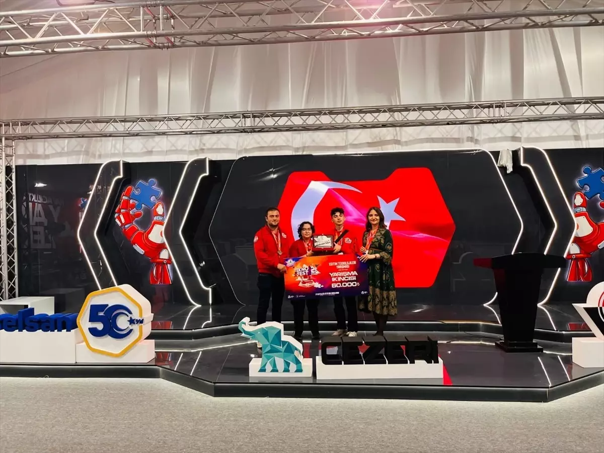 Farabi Takımı TEKNOFEST 2025\'te Türkiye İkincisi