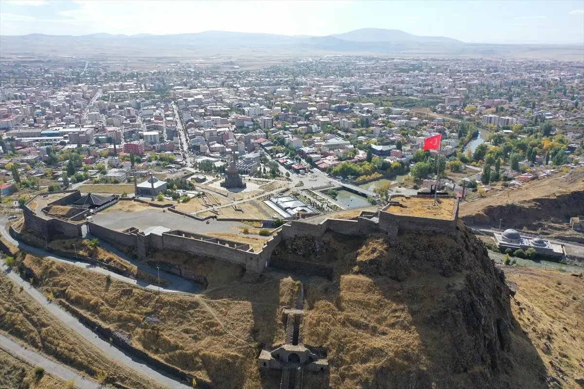 Kars Kalesi\'nin 1000 Yılı
