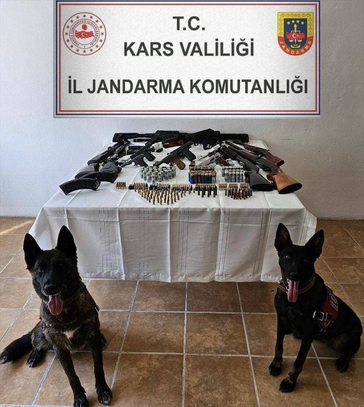 Kars\'ta Silah Ticareti Operasyonu