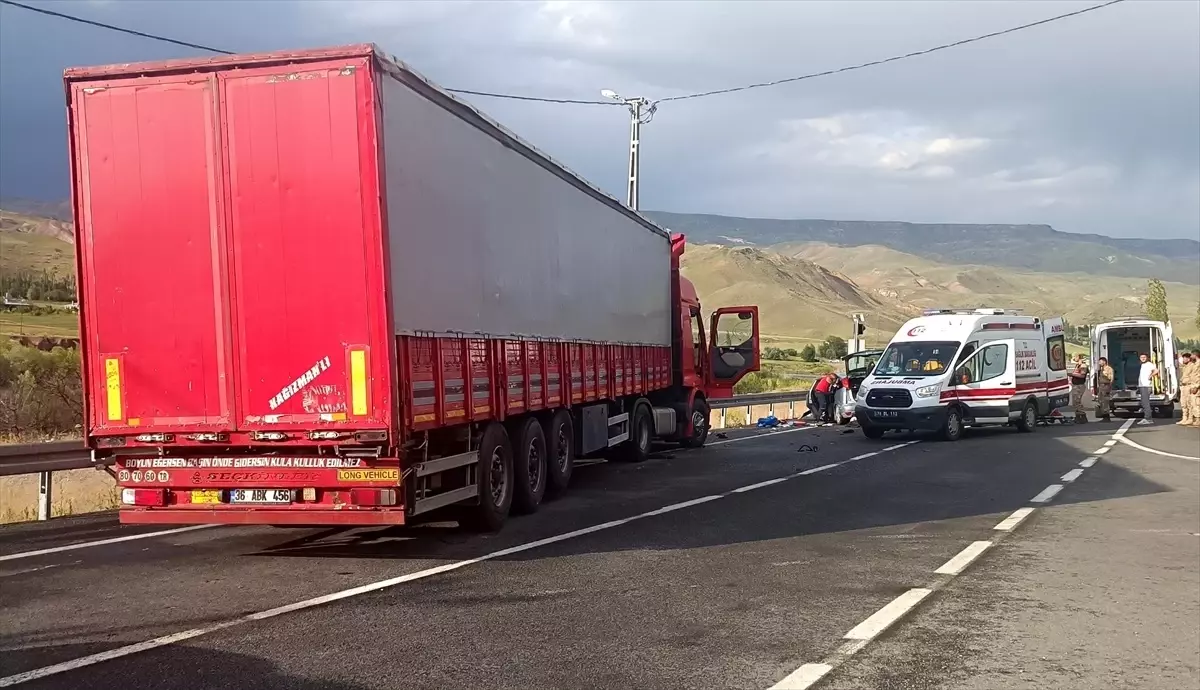 Kars\'ta Kaza: 1 Ölü, 2 Yaralı