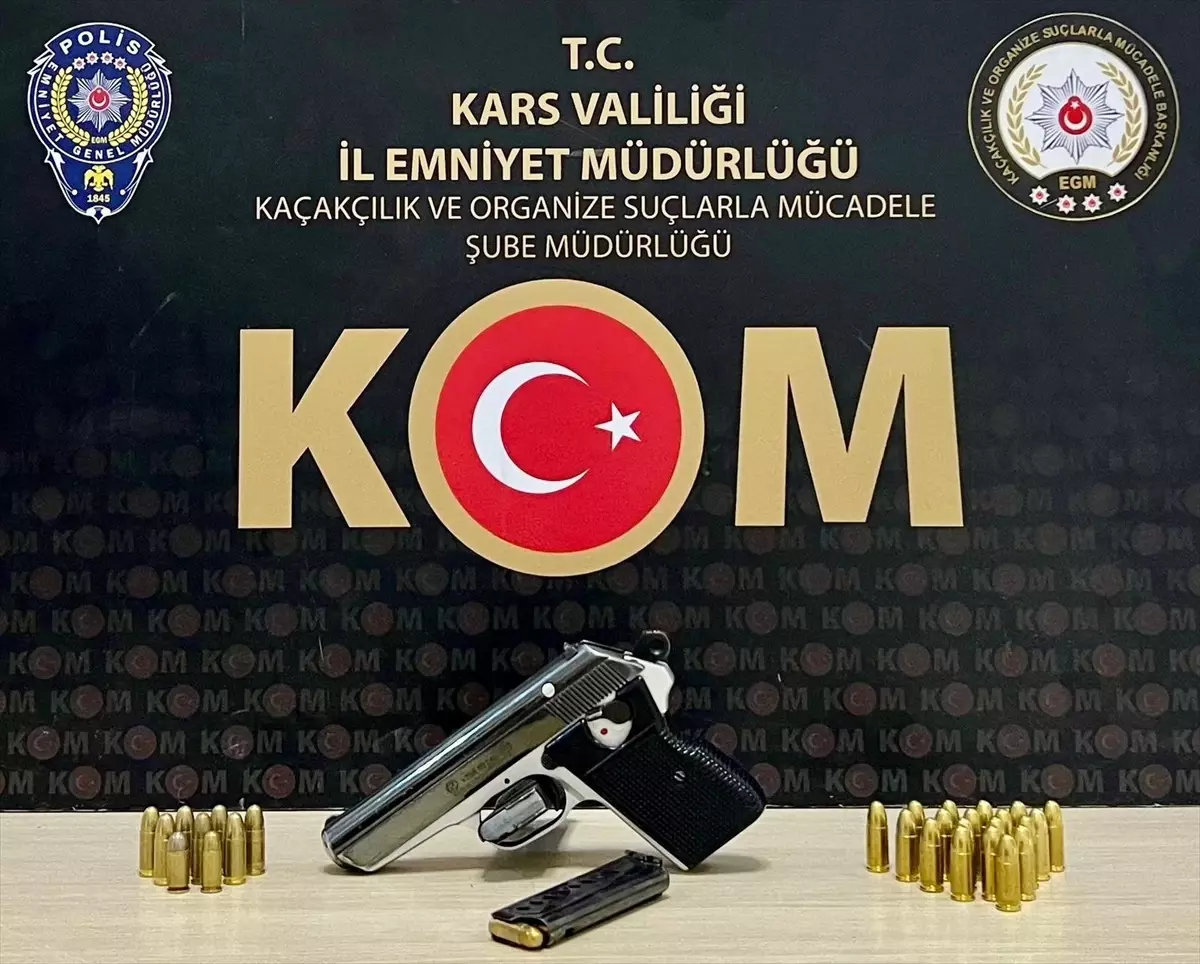 Kars\'ta Yasa Dışı Silah Ticareti Operasyonu