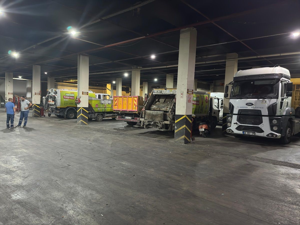 Karşıyaka\'da 1800 İşçi İş Bıraktı