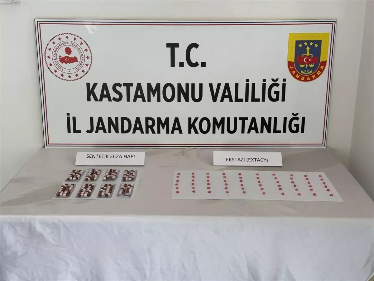 Bozkurt\'ta Uyuşturucu Operasyonu: İki Gözaltı
