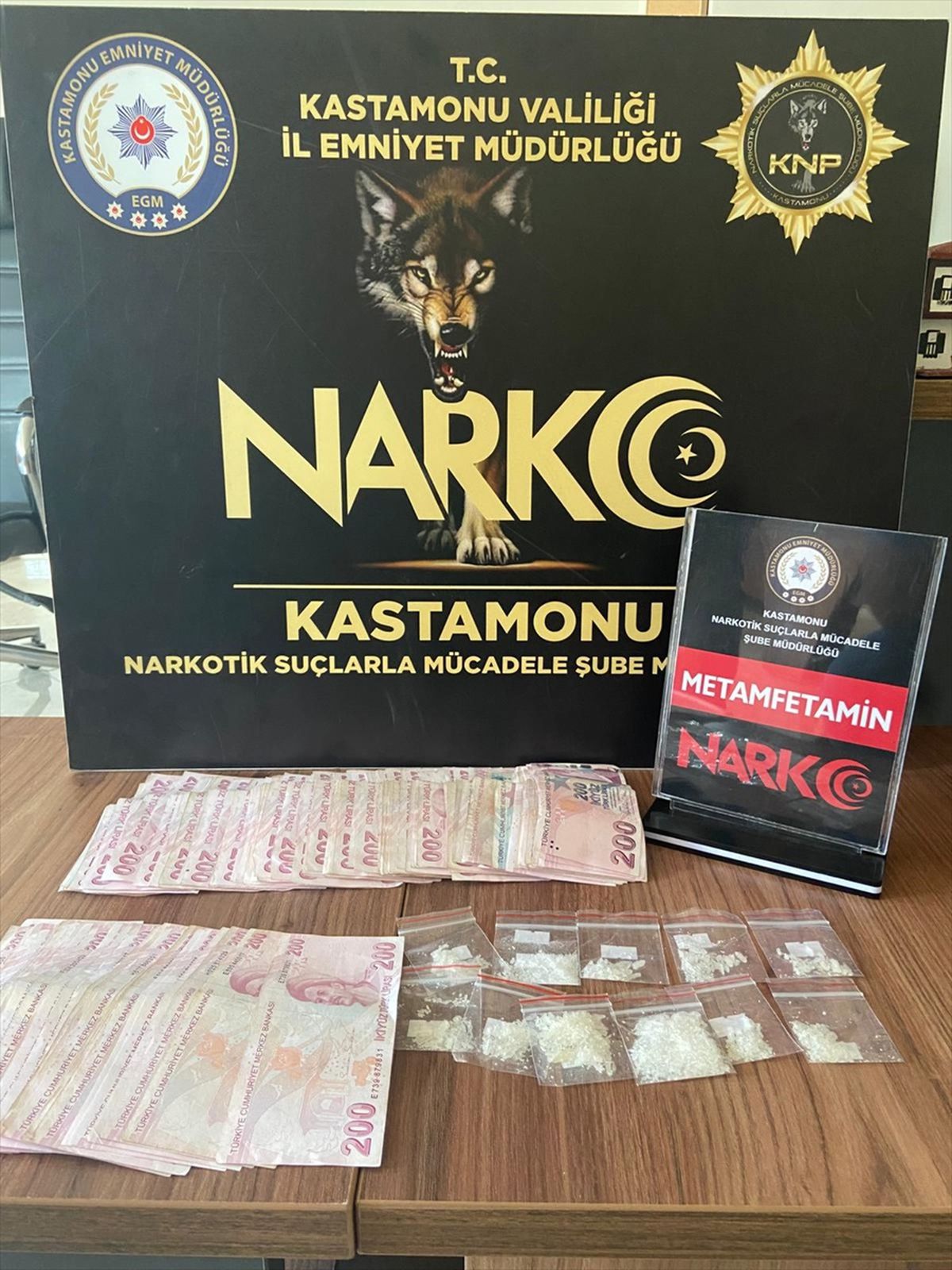 Kastamonu\'da Uyuşturucu Operasyonu: 2 Tutuklama