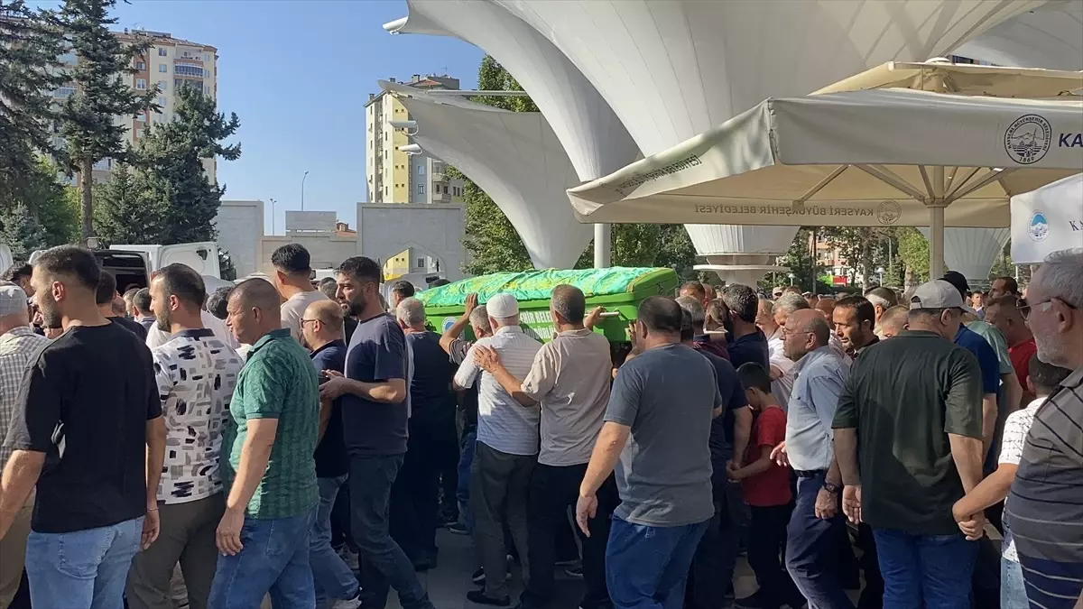 Bıçaklı Kavga: Taksi Şoförü Hayatını Kaybetti