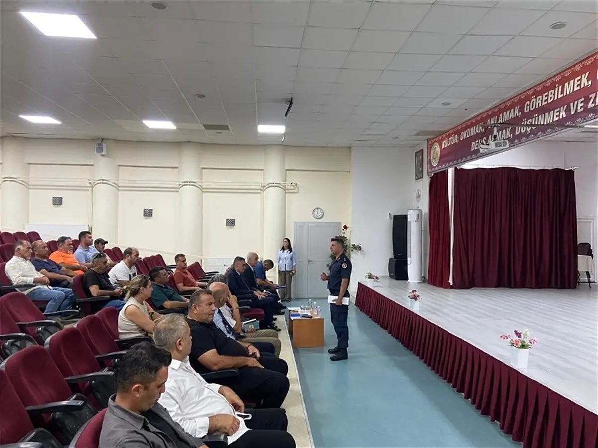 Kemalpaşa\'da Öğrenci Taşımacılığı Toplantısı