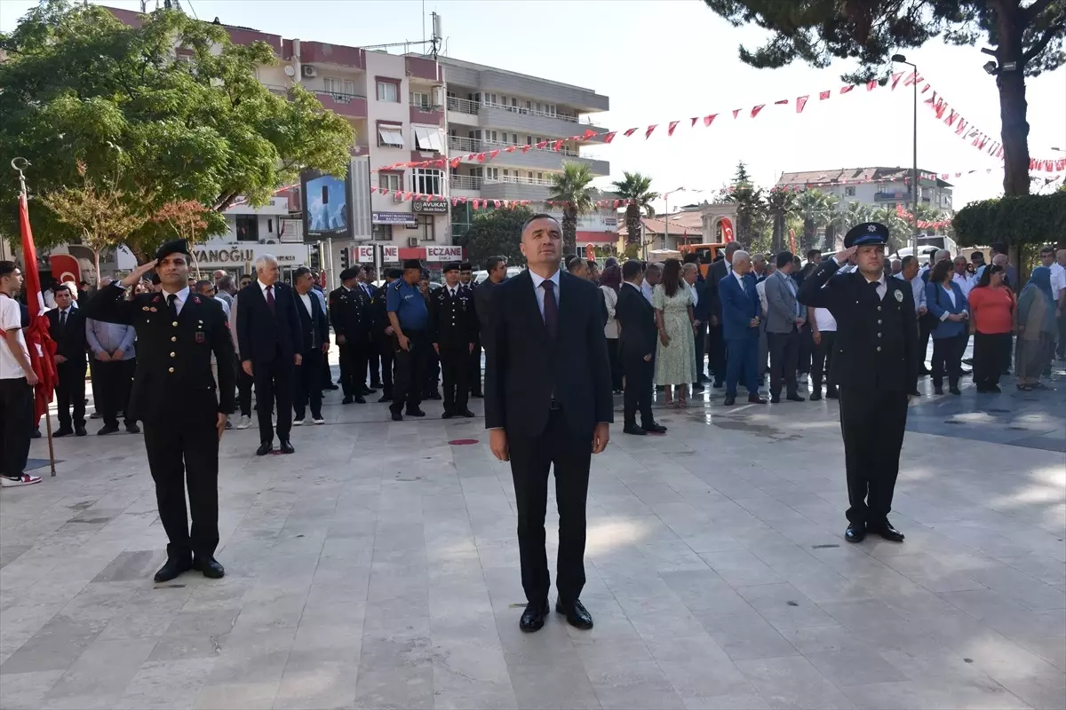 Kemalpaşa\'nın Kurtuluşu İçin Tören Düzenlendi