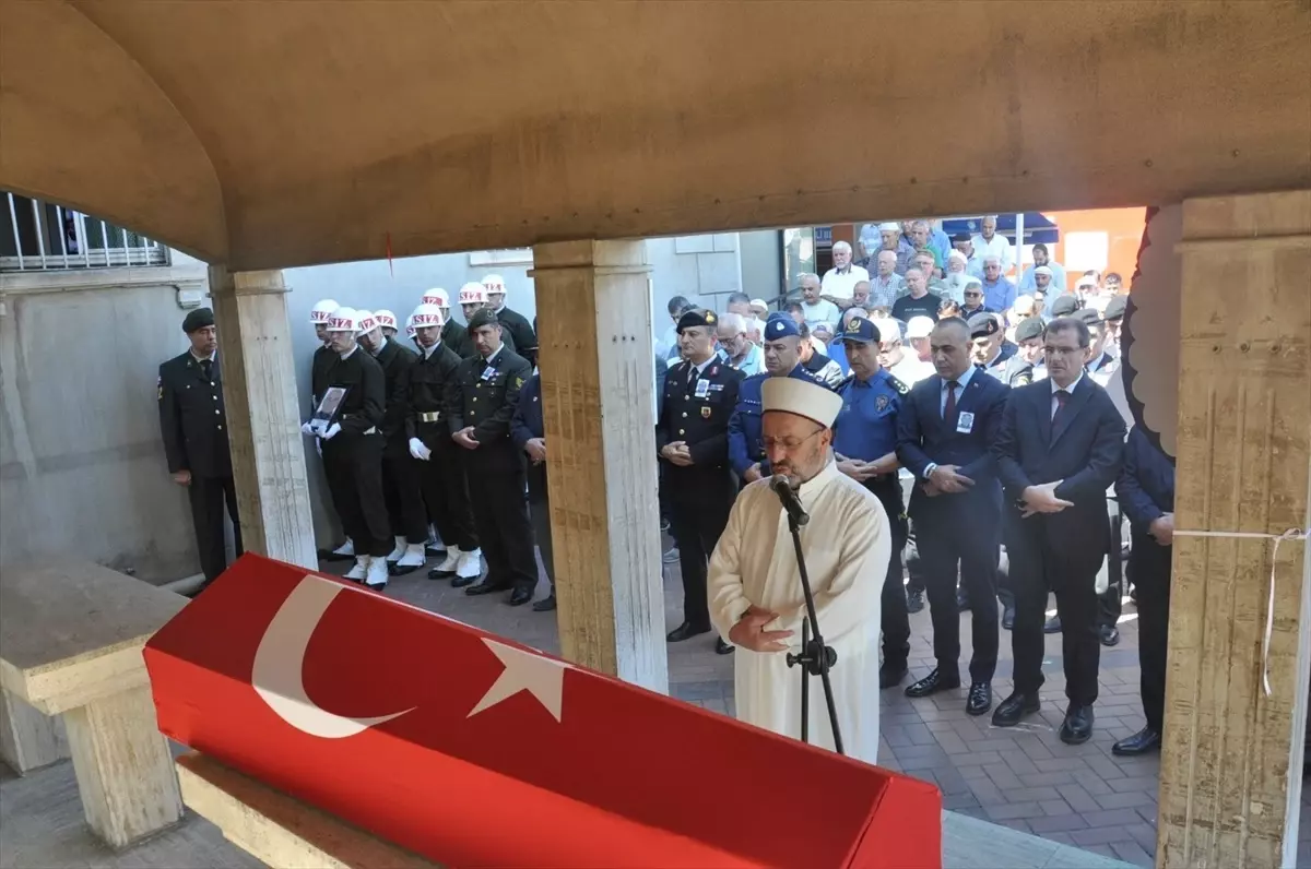 Kıbrıs Gazisi Aziz Kara Son Yolculuğuna Uğurlandı