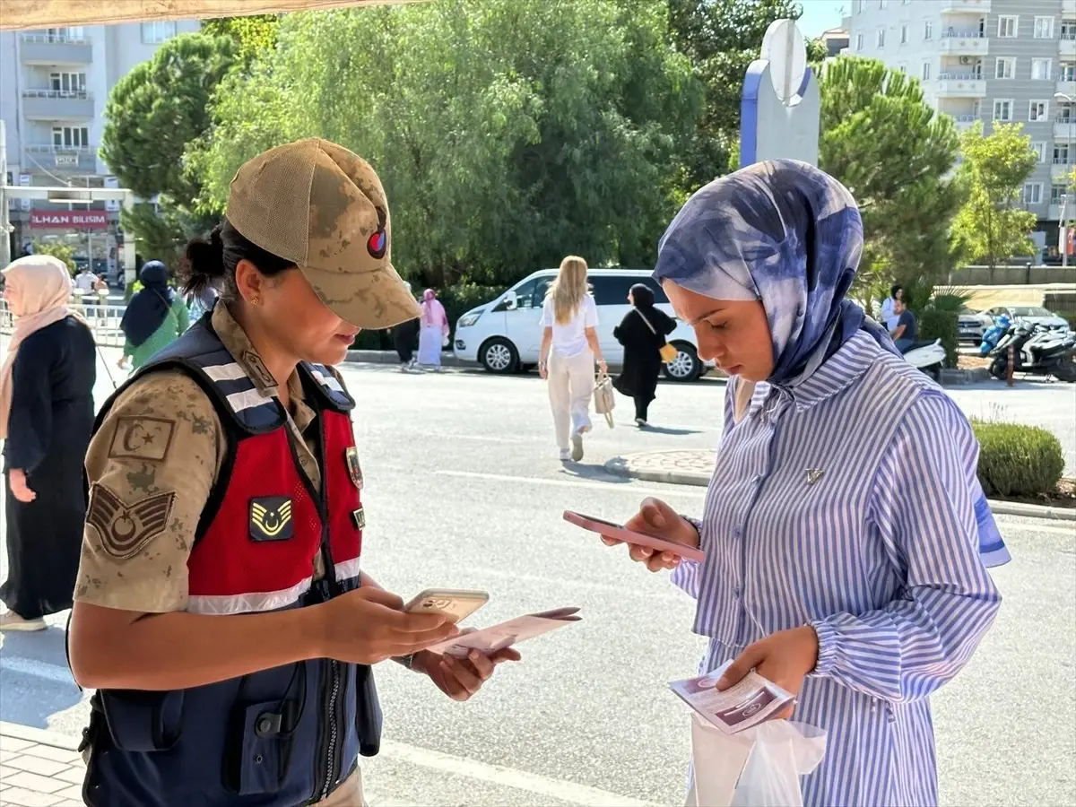 Jandarma\'dan Öğrencilere Bilgilendirme