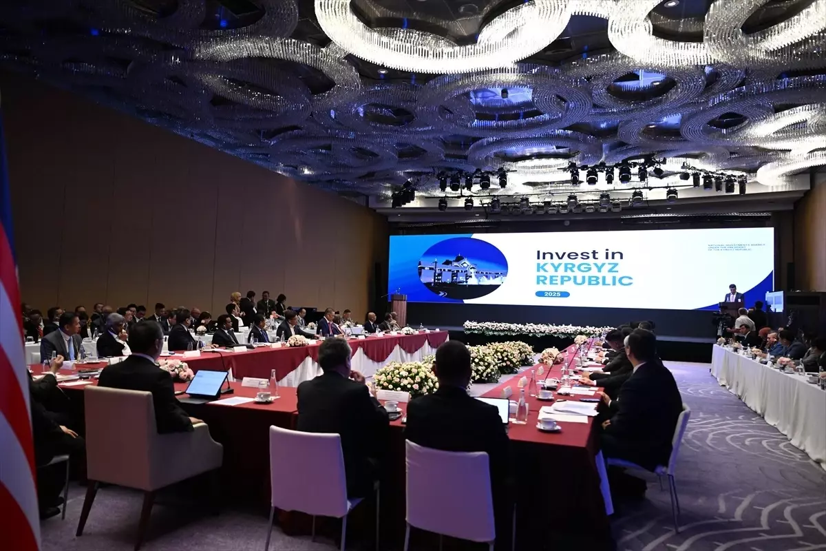 Caparov, Malezya\'dan Yatırım Davetinde bulundu