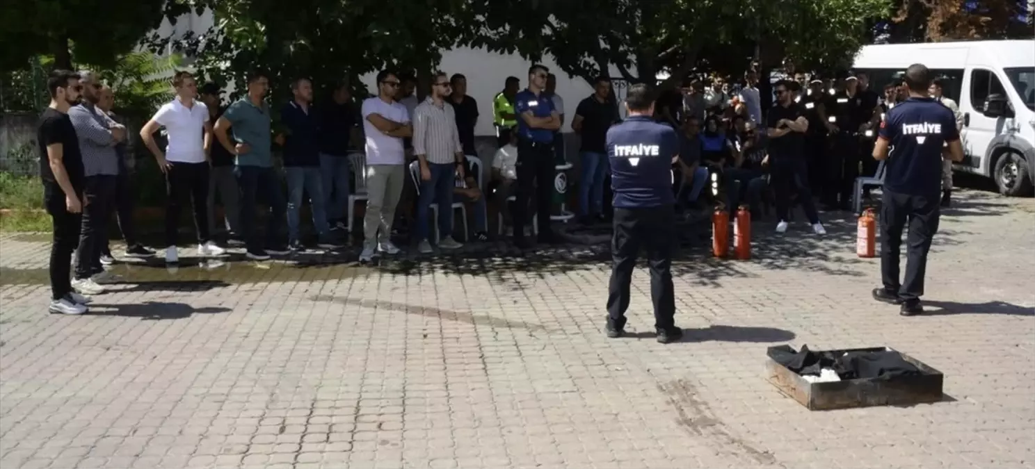 Kırklareli\'nde Emniyet Personeline Yangın Eğitimi
