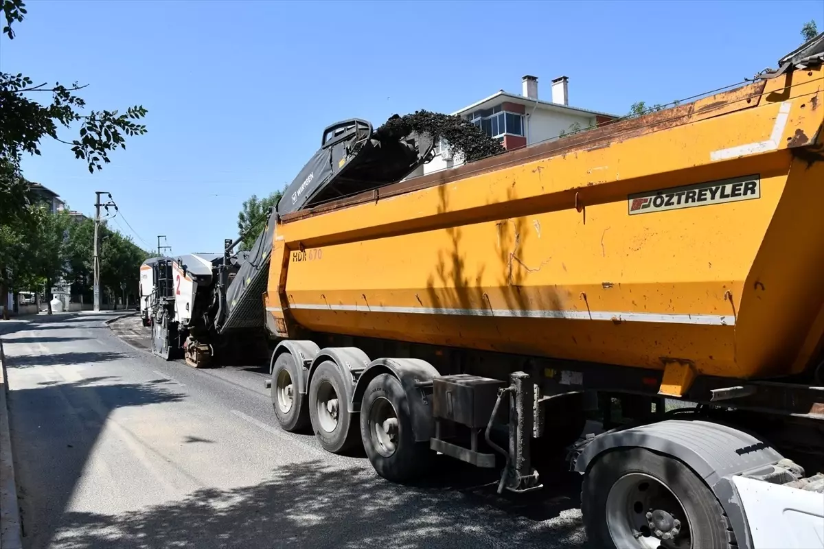 Lüleburgaz\'da Yol ve Kaldırım Çalışmaları