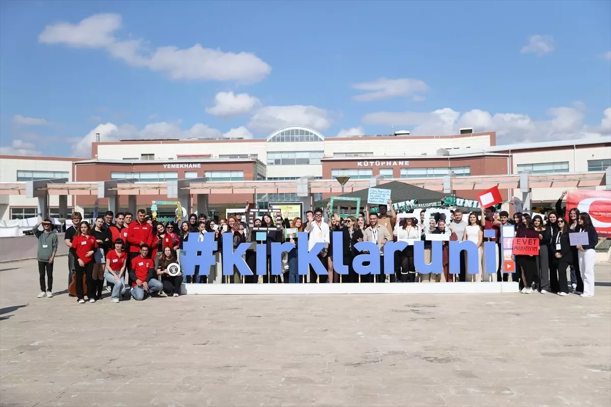 Kırklareli Üniversitesi\'nde Öğrenci Kulüpleri Şenliği