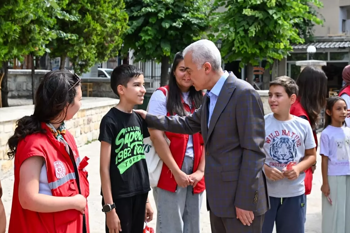 Vali Turan Kuran Kursu Öğrencileriyle Buluştu