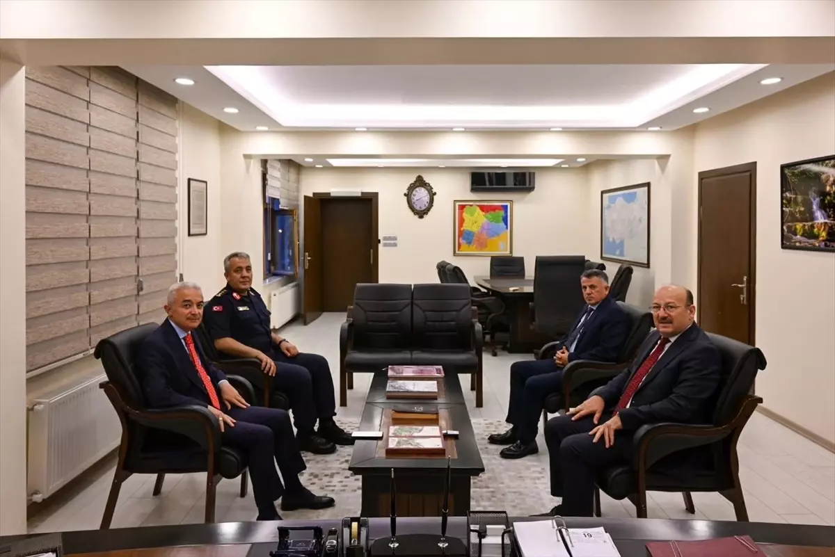 Vali Uğur Turan Kırklareli\'nde Ziyaretlerde Bulundu