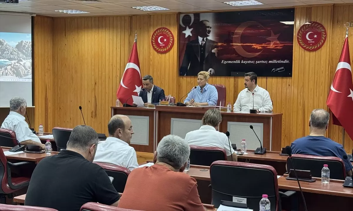 Kırkpınar\'a 10 Bin Misafir