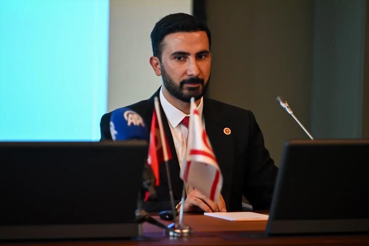 KKTC Cumhuriyet Meclisi Başkanı Öztürkler, Türk devletlerinden gençlerle Ankara\'da buluştu Açıklaması