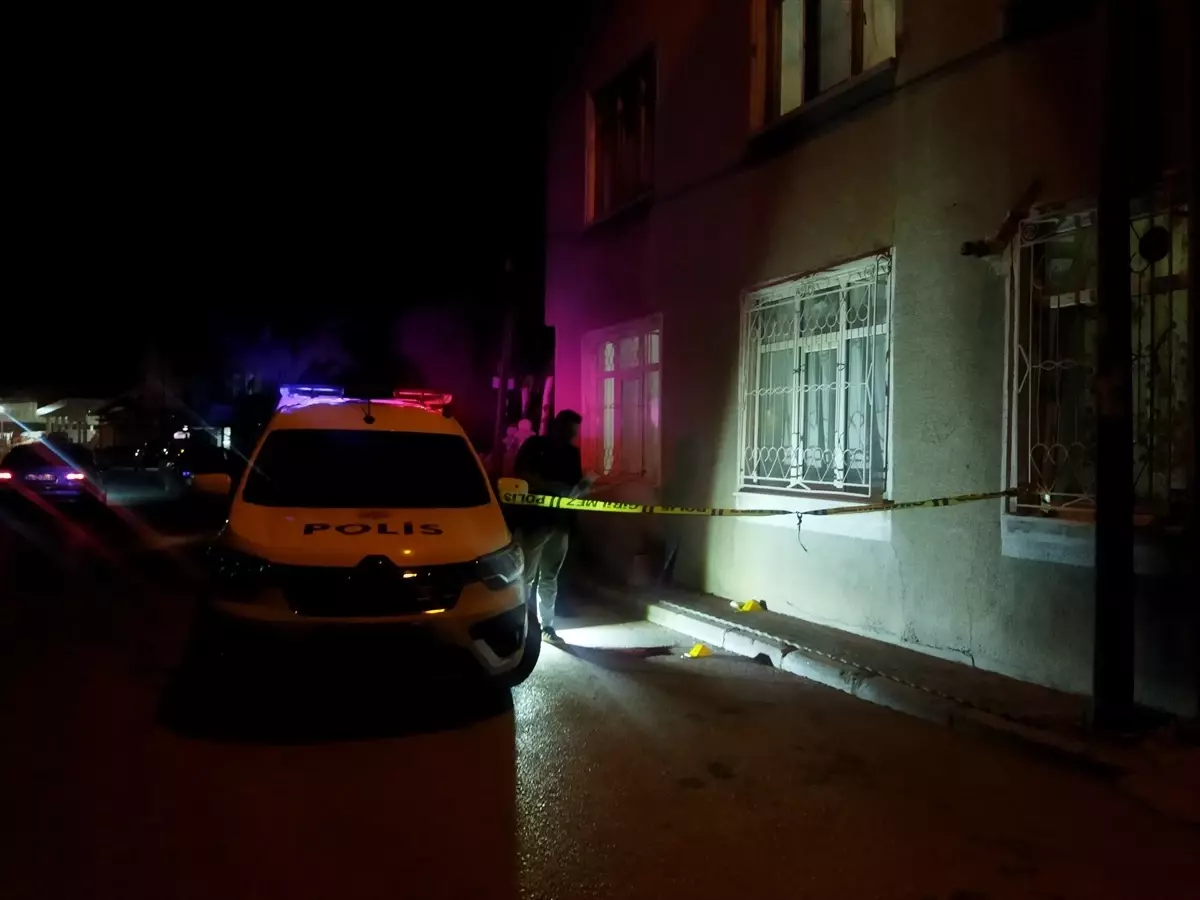 Konya\'da Çocuk 3. Kat Düşüp Ağır Yaralandı