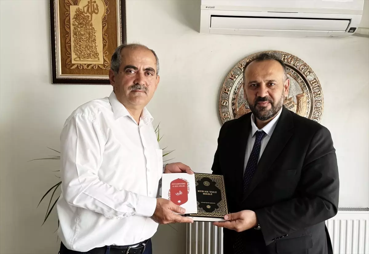 Müftü Koç, Ahilik Haftası\'nda Esnafı Ziyaret Etti