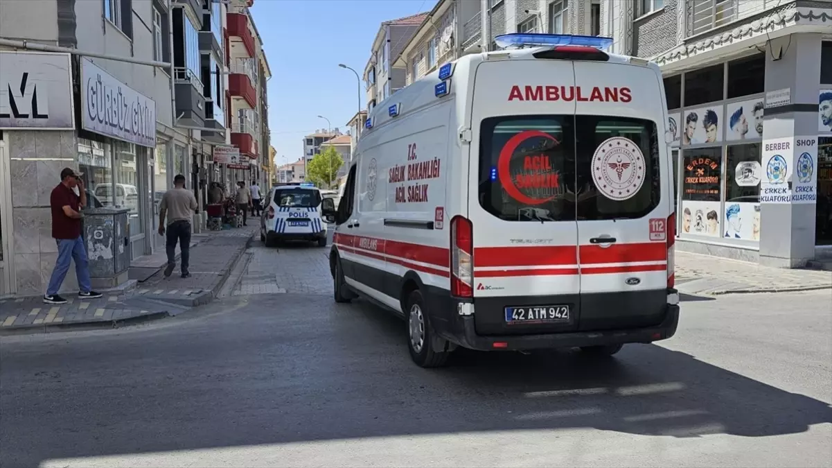 Kulu\'da Bıçaklı Saldırı: 2 Yaralı