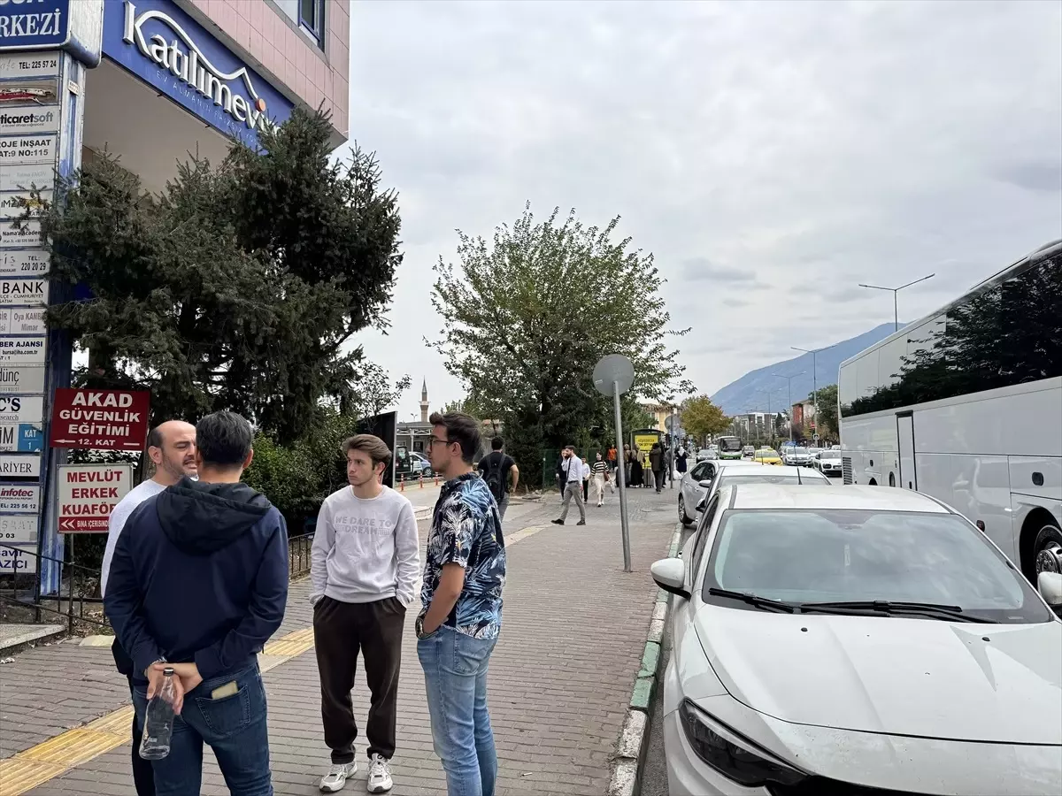 Simav\'da 5,4 Büyüklüğünde Deprem