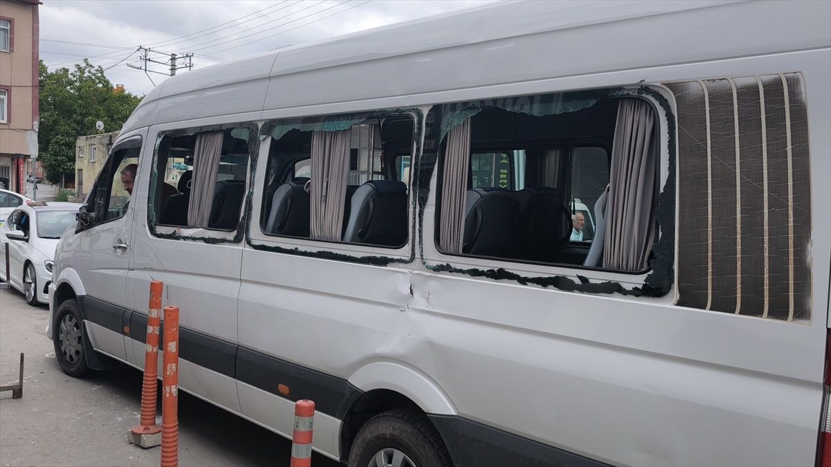Kütahya\'da Minibüs-Öğrenci Servisi Kazası