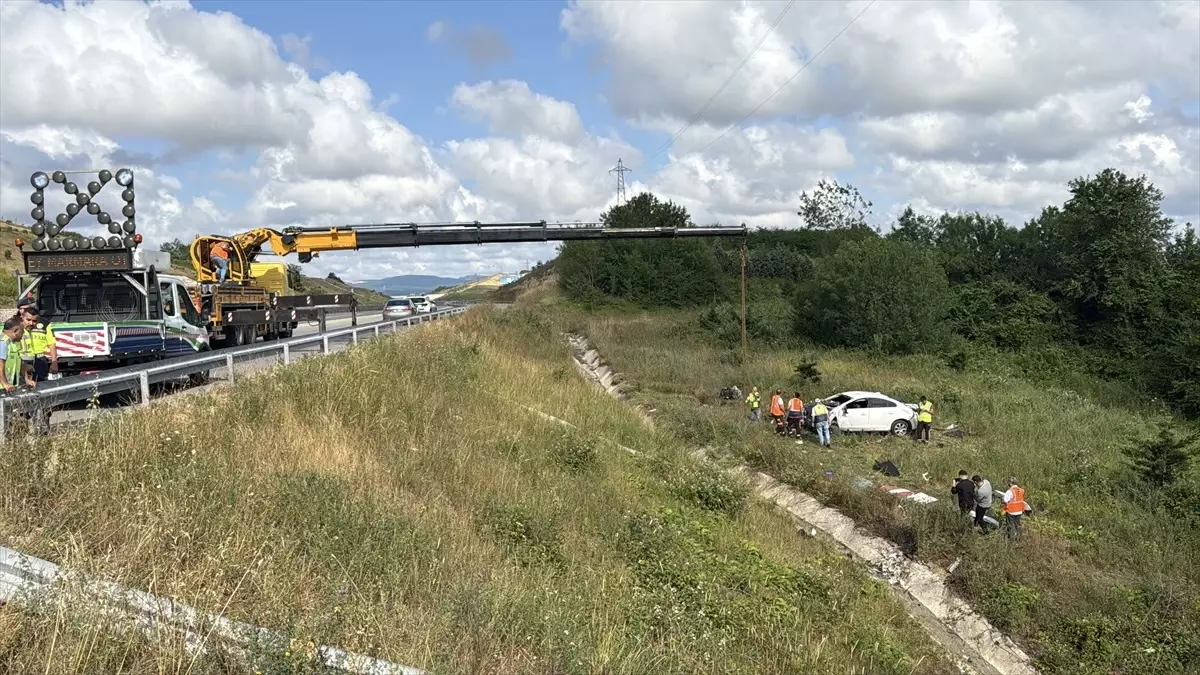 Kuzey Marmara Otoyolu\'nda Kaza: 8 Yaralı