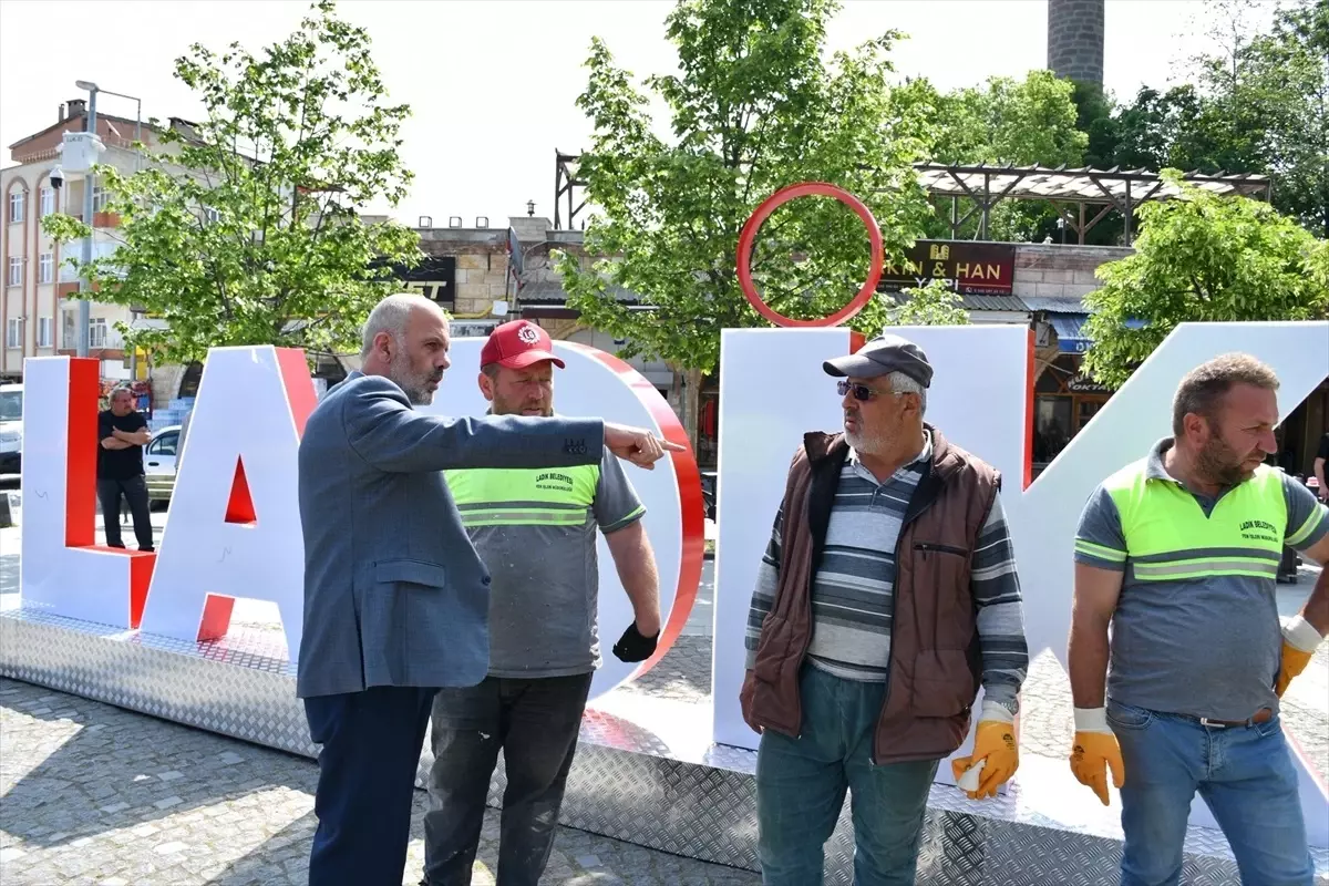 Ladik\'e \'Ladik\' Yazısı Yerleştirildi