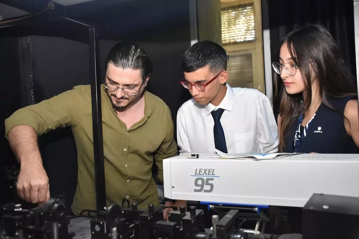 Lise Öğrencileri NASA\'da Projelerini Tanıtacak