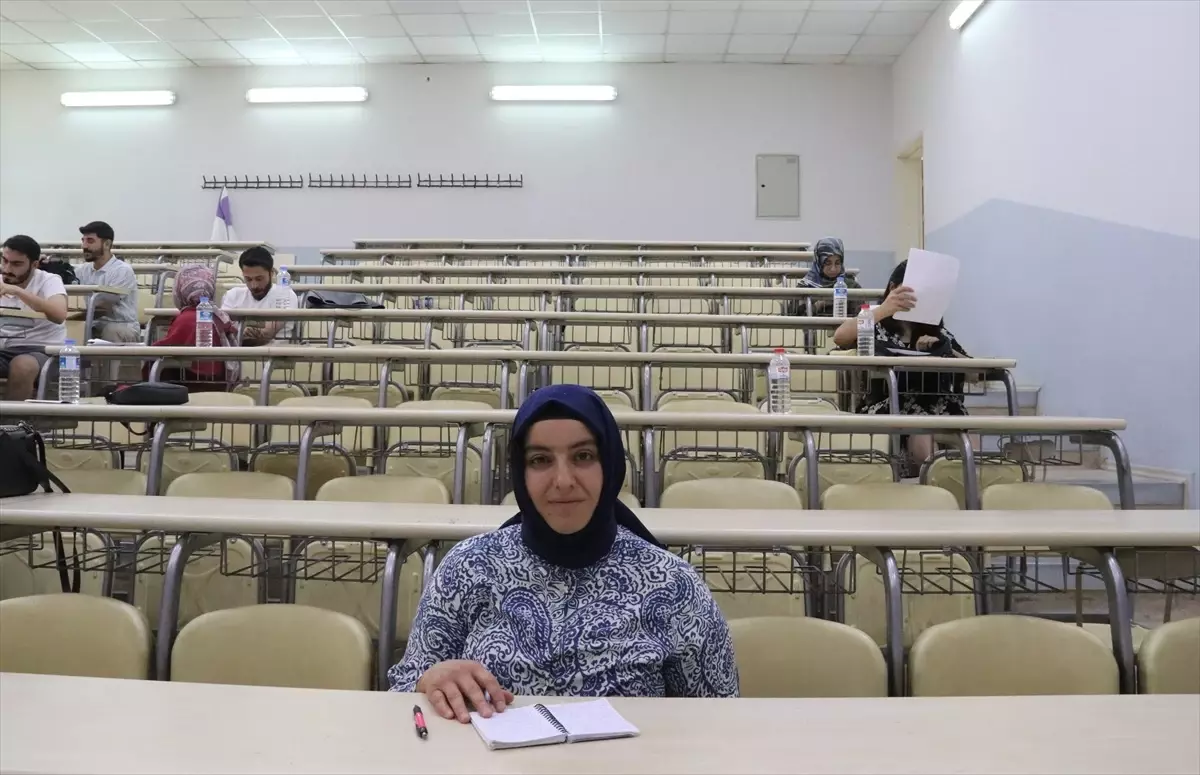 Anne, Kızının Hayalini Gerçekleştiriyor