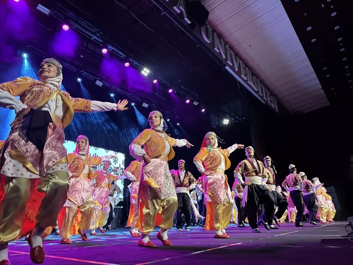 Maarif Orkestrası Adana\'da Konser Verdi