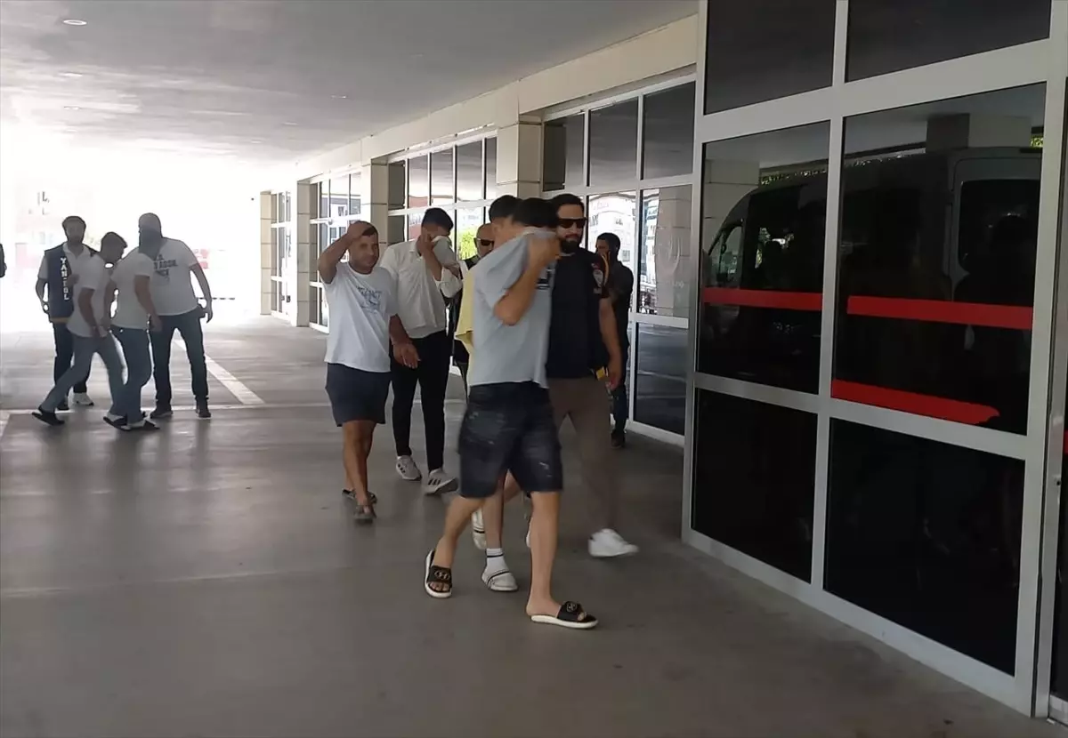 Manisa\'da Dolandırıcılara Operasyon