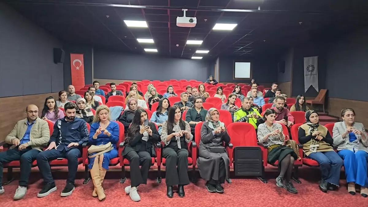Engelli Bireylerle İletişim İçin Sertifika Töreni