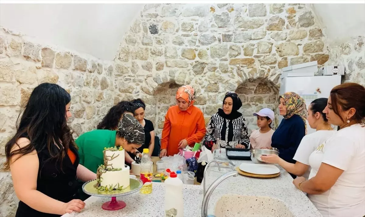 Mardin\'de Kadınlara Mesleki Eğitimler Devam Ediyor