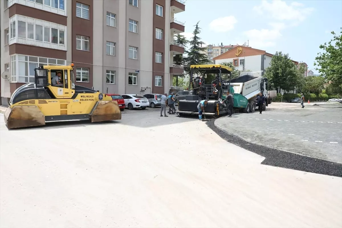 Melikgazi\'de Yol ve Asfalt Çalışmaları Başladı