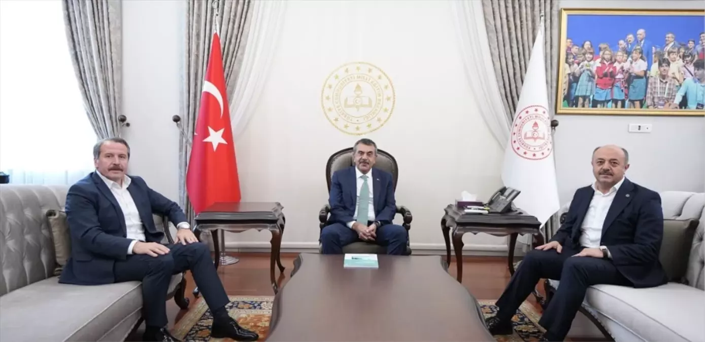 Eğitim Birliği Sendikası\'ndan Bakan Tekin\'e Ziyaret