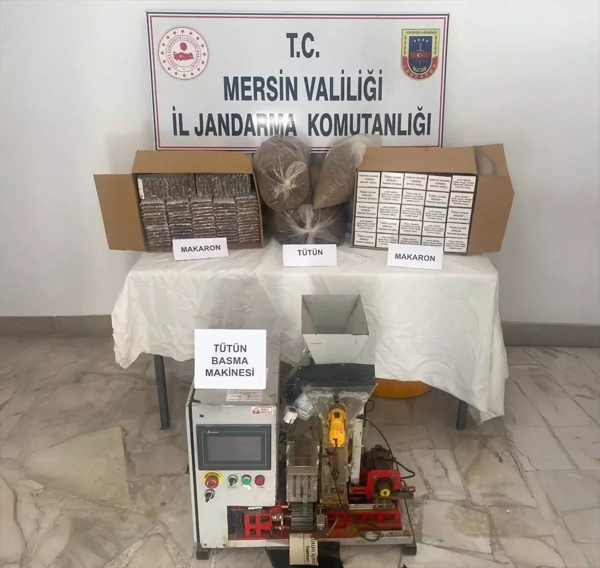 Mersin\'de Kaçak Tütün Operasyonu