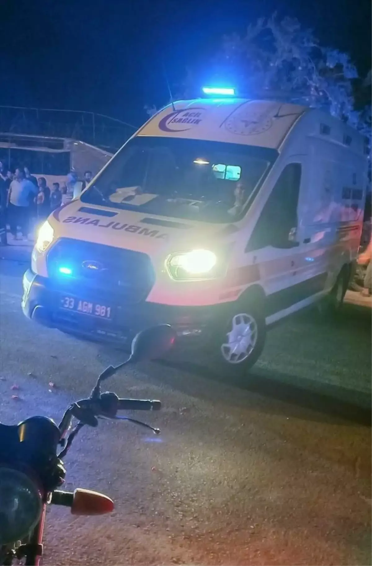 Mersin\'de Motosiklet Kazası: 16 Yaşındaki Sürücü Hayatını Kaybetti