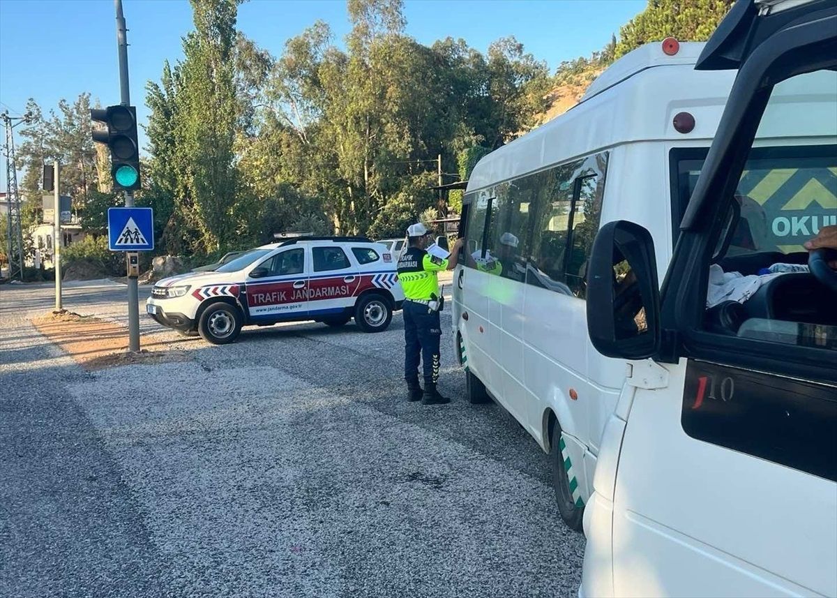 Mersin\'de Okul Servis Denetimi