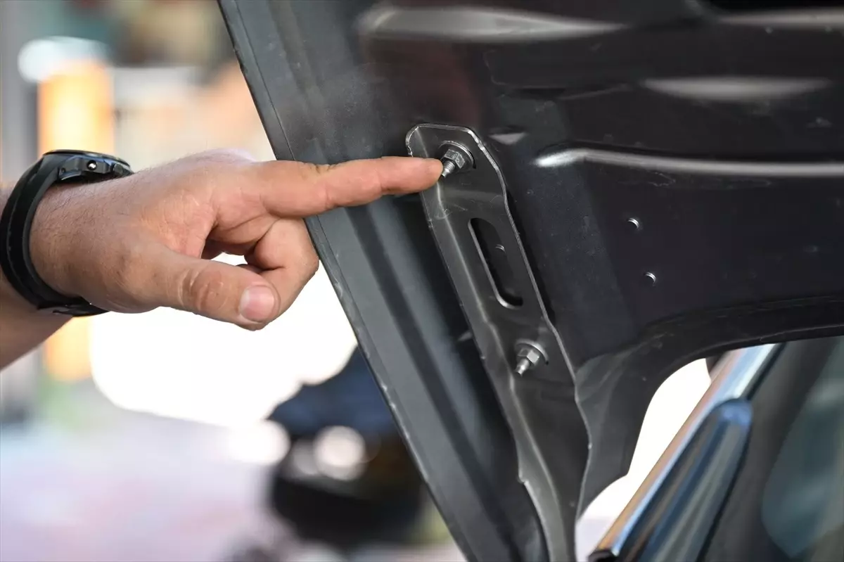 Panelvanın Kaputu Boyalı Çıktı