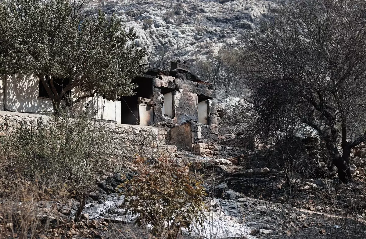 Silifke\'de Yangınla Yıkılan Hayatlar