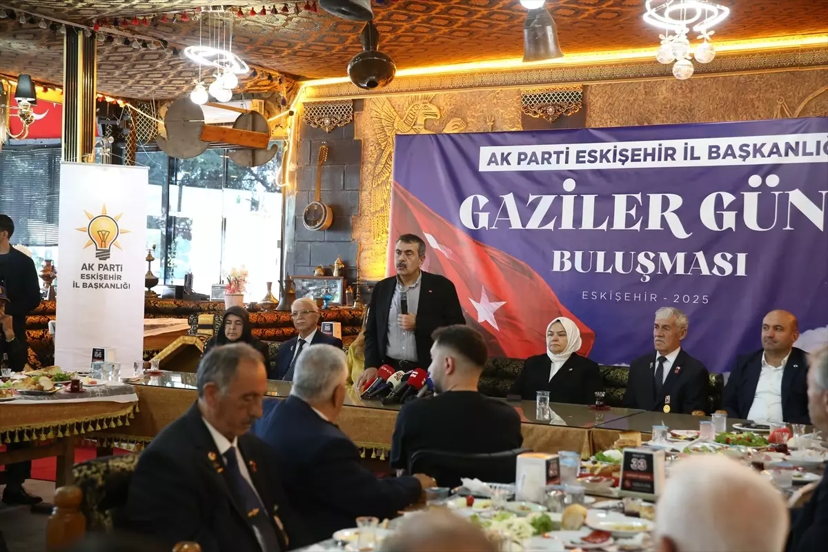 Milli Eğitim Bakanı Tekin, Eskişehir\'de "Gaziler Günü Buluşması"nda konuştu Açıklaması
