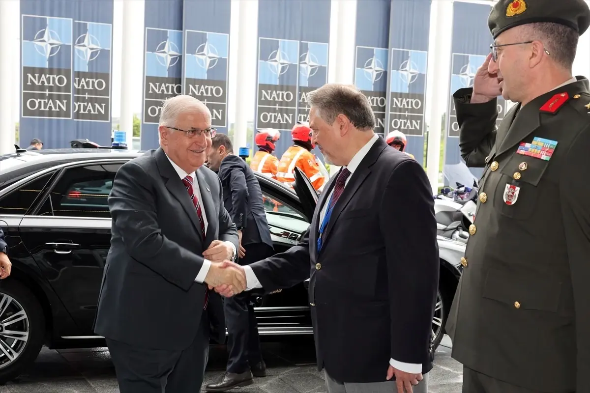 Bakan Güler\'den NATO Ziyareti