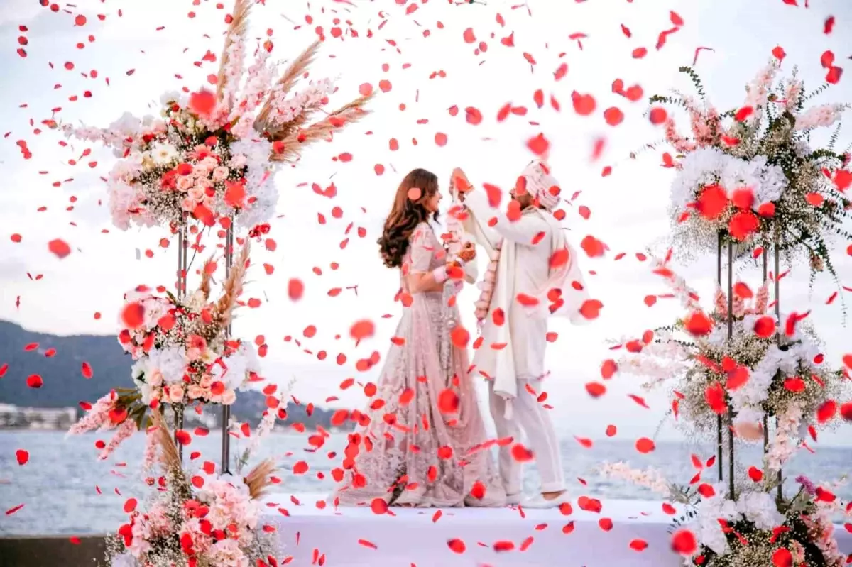 Hindistan\'da Türkiye\'ye Boykot: Düğünler İptal Ediliyor