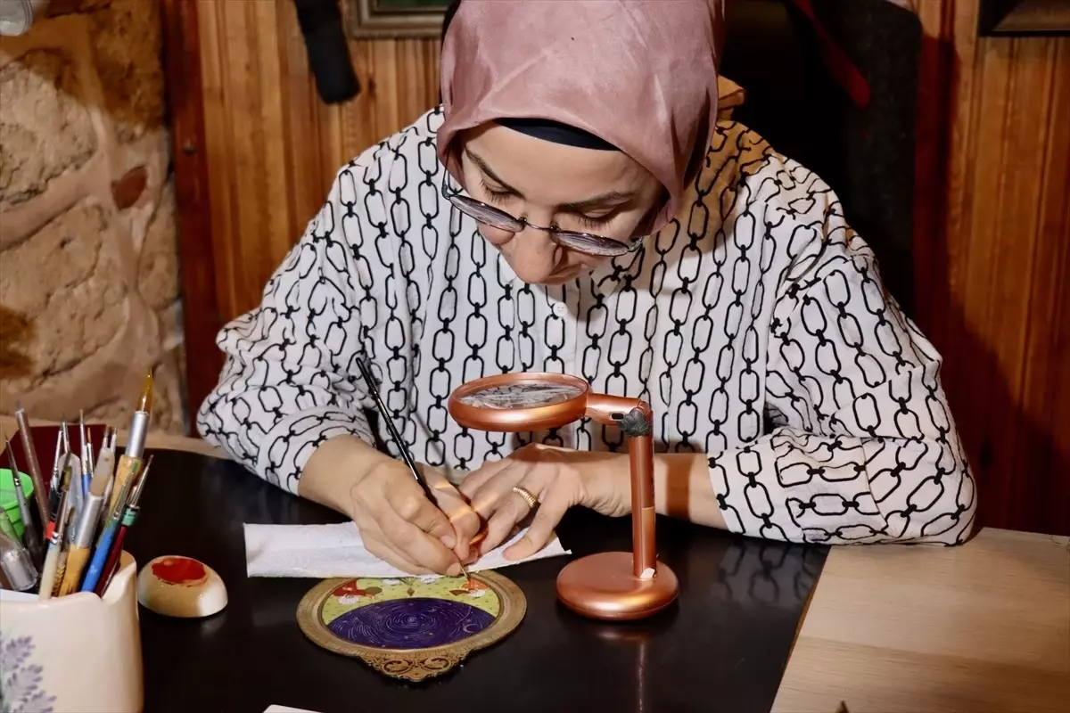 Bursa\'da Usturlap ve Minyatür Sanatı Buluştu