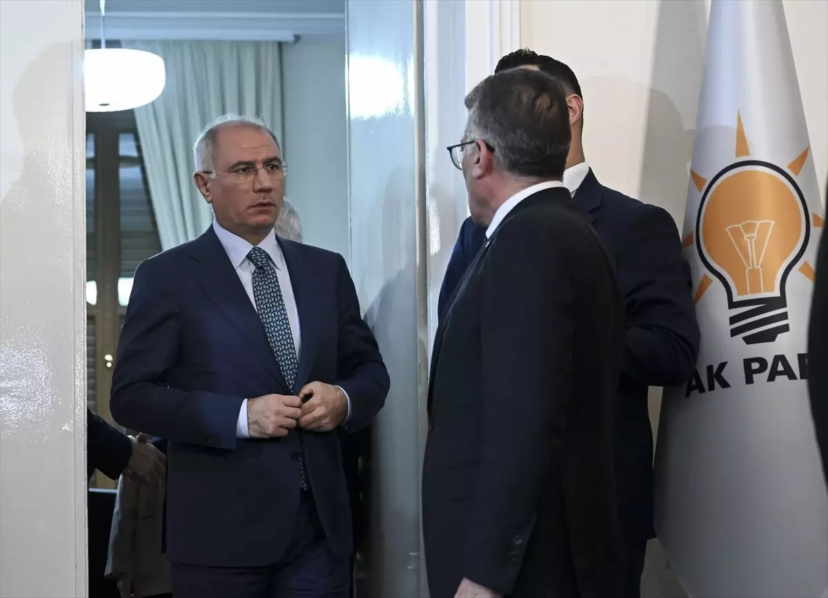 MİT Başkanı Kalın, Terörsüz Türkiye İçin AK Parti ile Görüştü