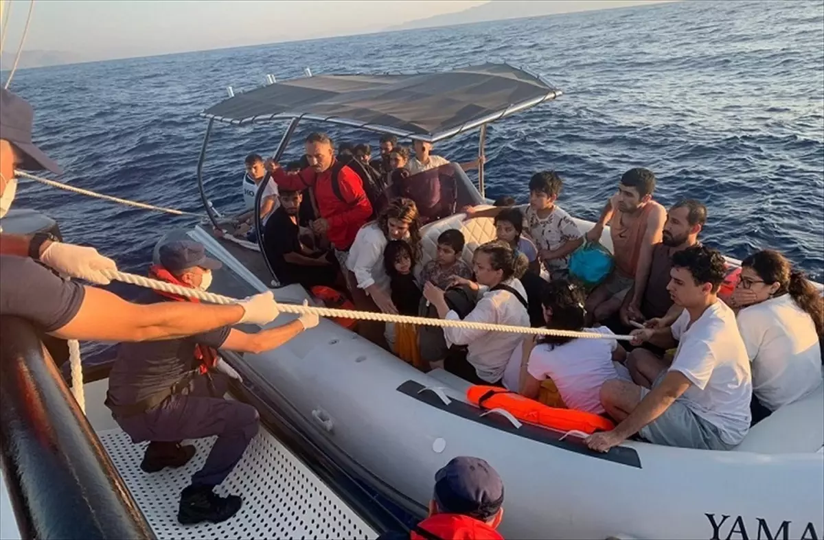 Marmaris\'te 35 Düzensiz Göçmen Kurtarıldı