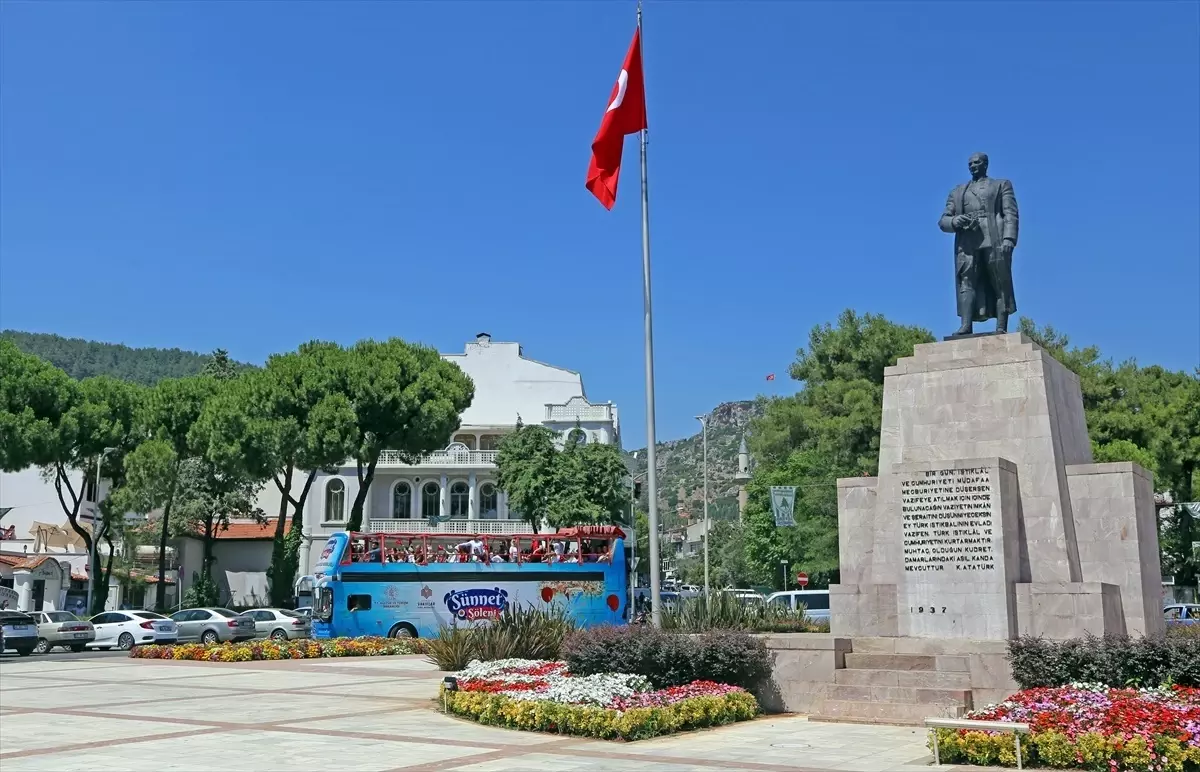 Muğla\'da 21 Çocuk İçin Sünnet Töreni