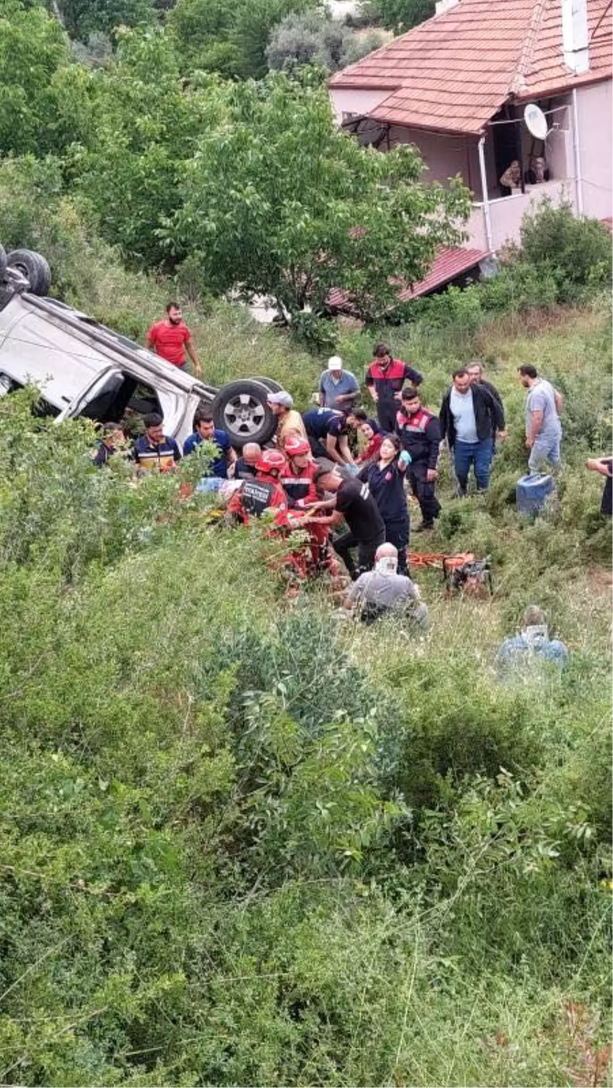 Muğla\'da Kamyonet Kazasında 4 Kişi Yaralandı